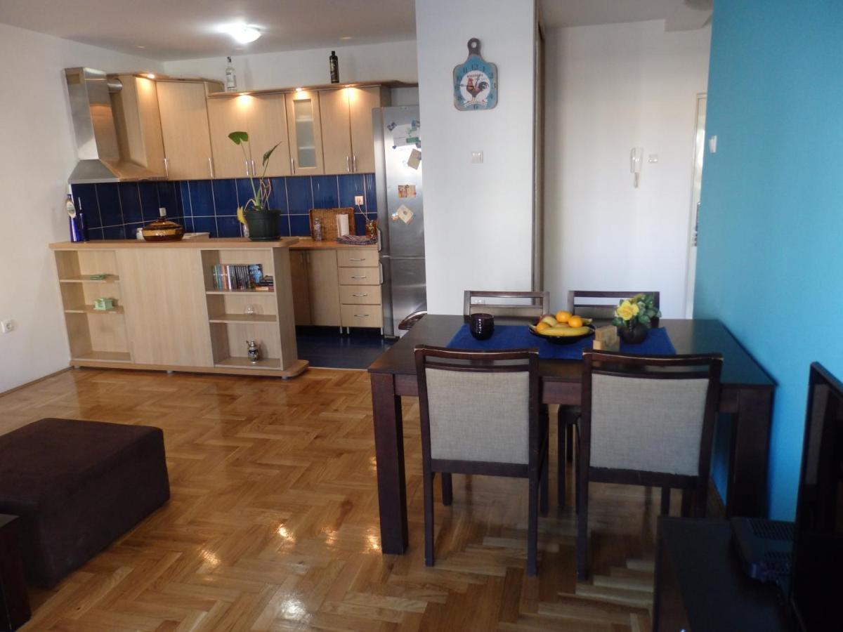 Apartment Erika 2 Novi Sad Eksteriør bilde
